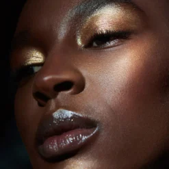 27 Rosiers Extra/Ordinaire Skin Illuminator New