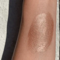 KimChi Chic Beauty Glam Tears All Over Liquid Highlighter